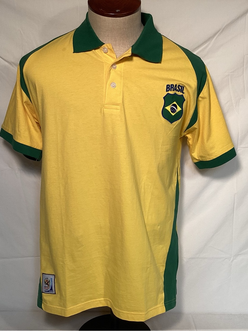 Brasil 2010 FIFA World Cup Soccer Yellow & Green Polo Shirt  Men’s Size Large